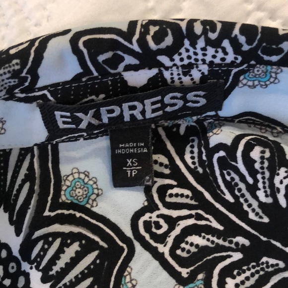 Express Blouse - Picture 5 of 6